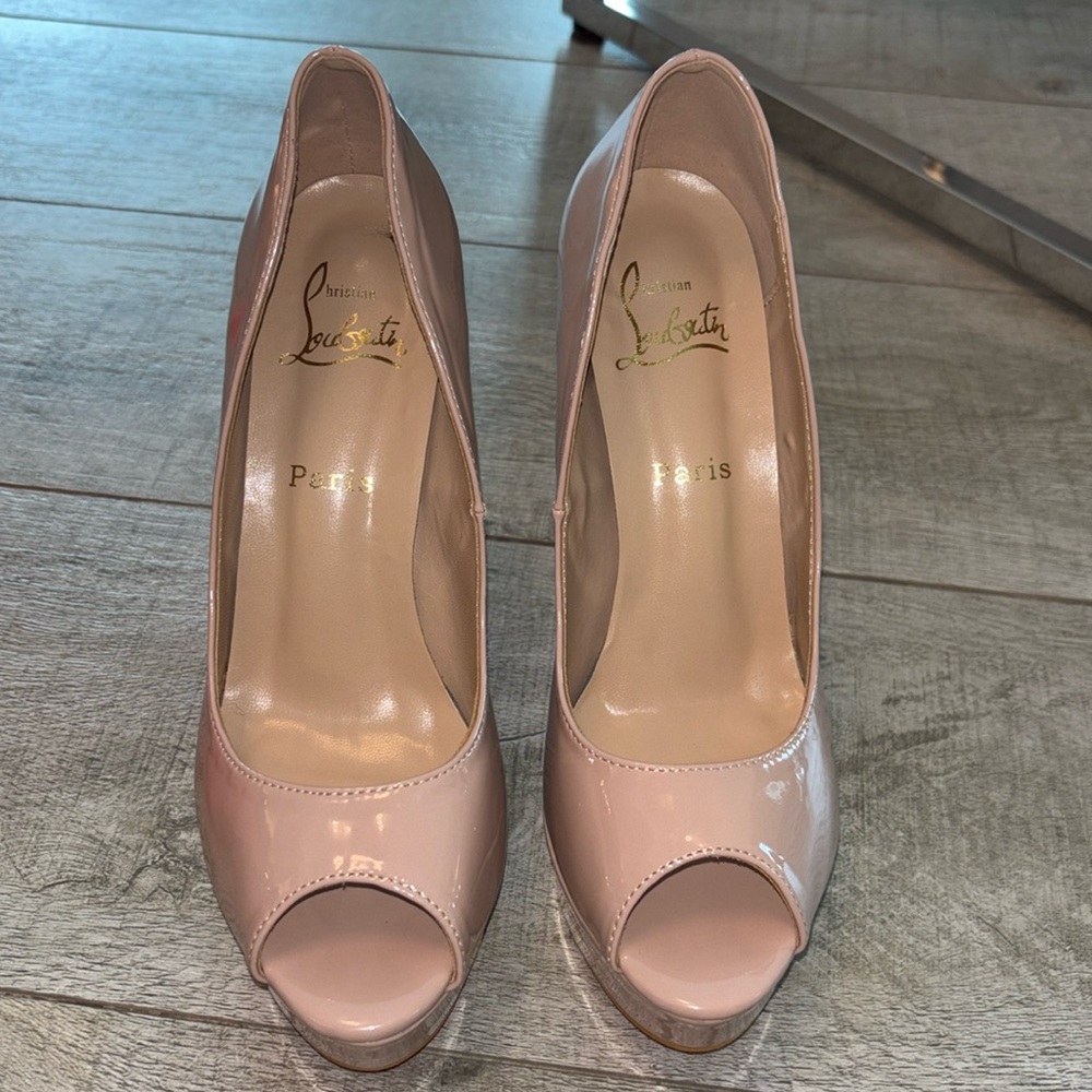 Like New Beige Red Bottoms